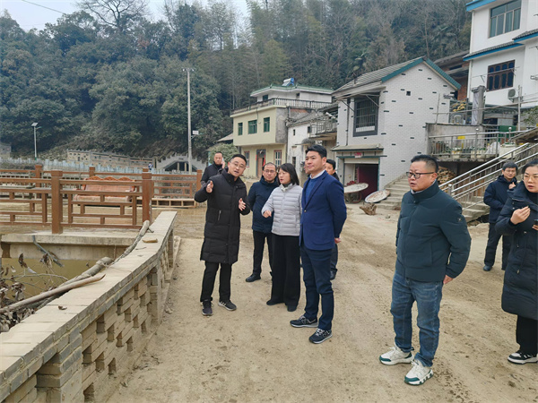 1月7日，江卓琪副市長(zhǎng)帶隊(duì)督查賢源河災(zāi)后治理事宜。.jpg