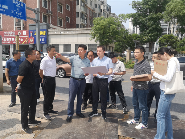 6月14日，省發(fā)改委重點辦調(diào)研揚之學校項目.jpg